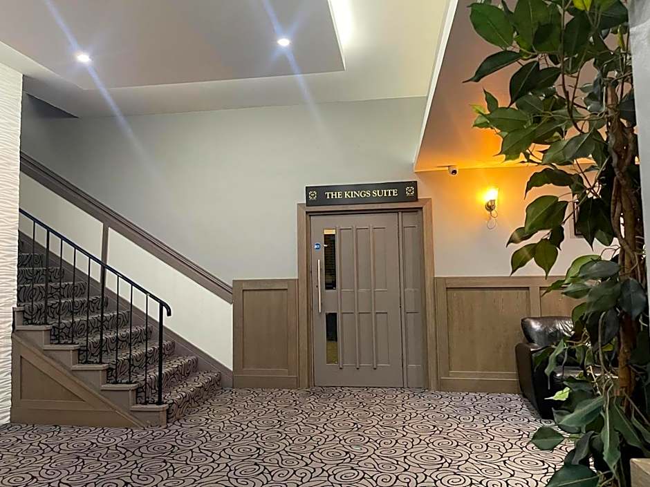 Kings Park Hotel