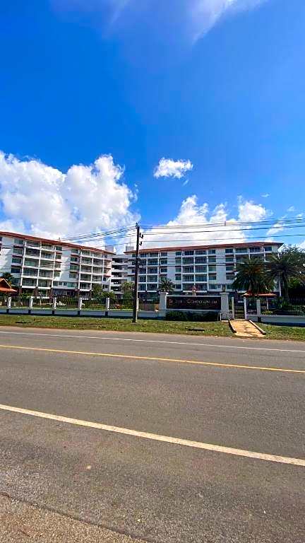 Seaview Condominium A13