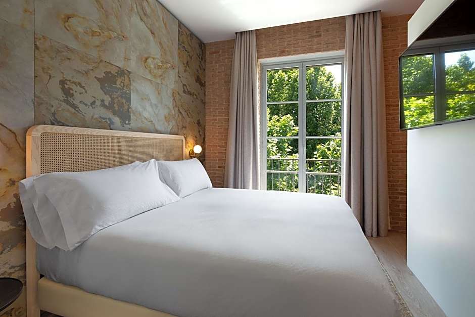 Atocha Hotel Madrid, Tapestry Collection by Hilton
