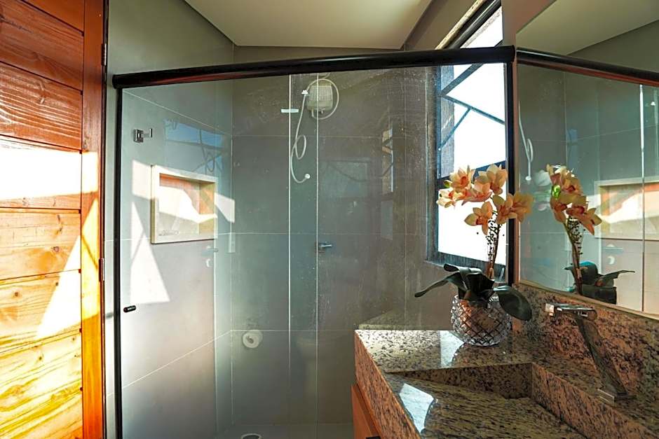 Casa em Milagres/AL | 3 suítes, vista-mar, piscina