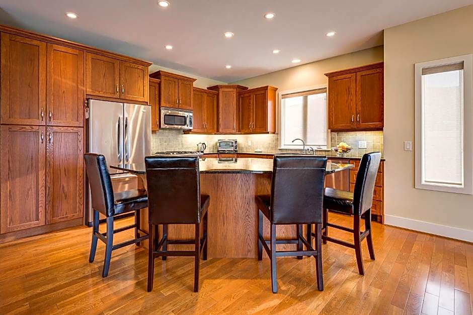 Adela's Bed and Breakfast