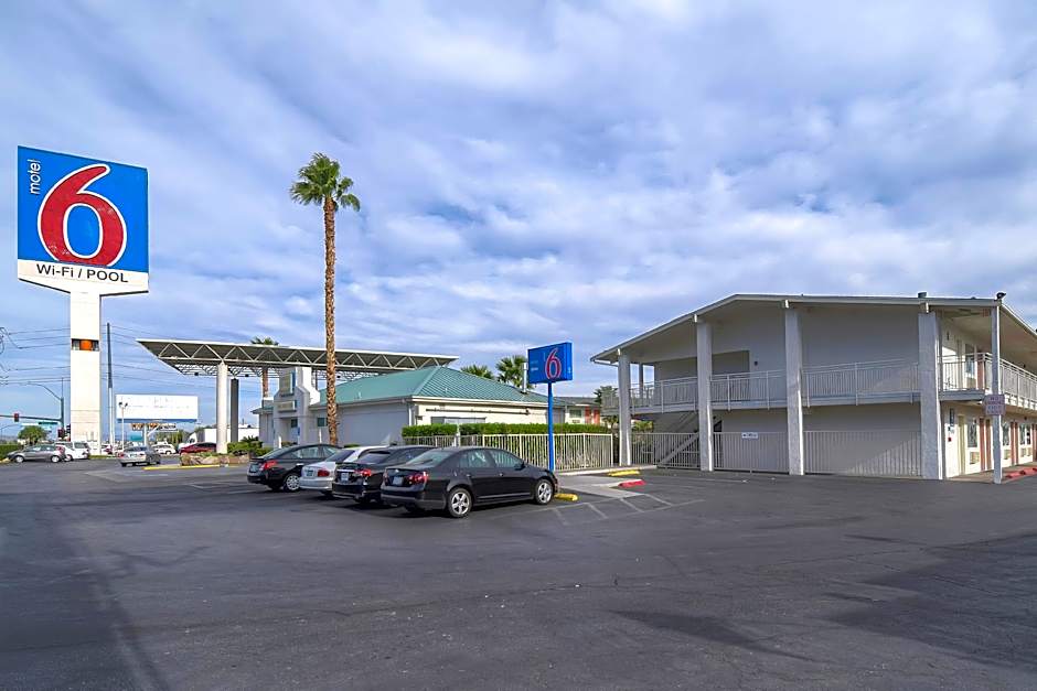 Capital O Tropicana Ave Casino & Hotel Vegas – Las Vegas, NV