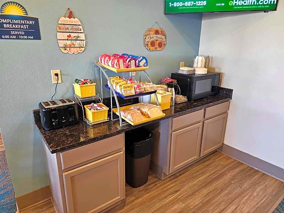 Days Inn by Wyndham Carroll