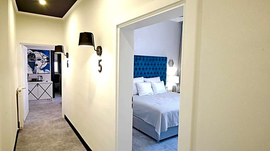 SZEWSKA 22 BOUTIQUE