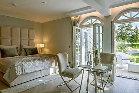 Junior Suite with Terrace