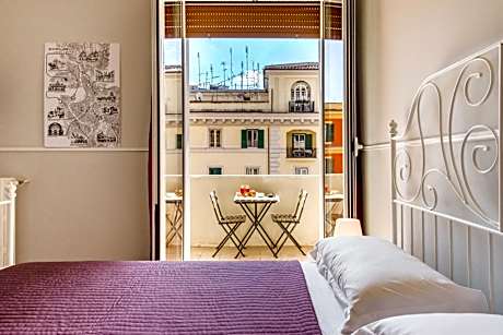 Deluxe Double Room with Balcony