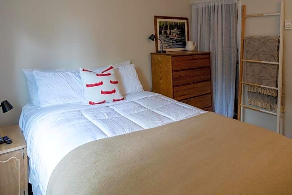 Barefoot Villas and Retreat