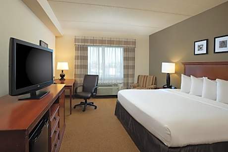 King Room with Roll-in Shower - Disability Access/Non-Smoking