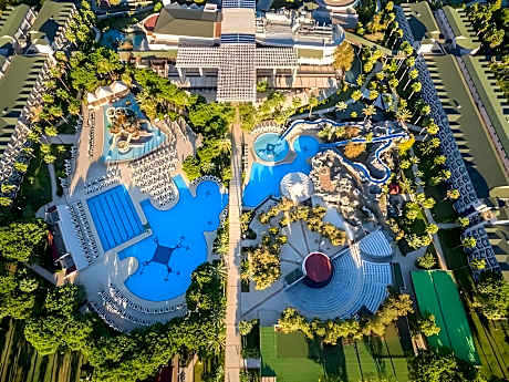 Dobedan World Palace