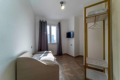 Standard Family Room