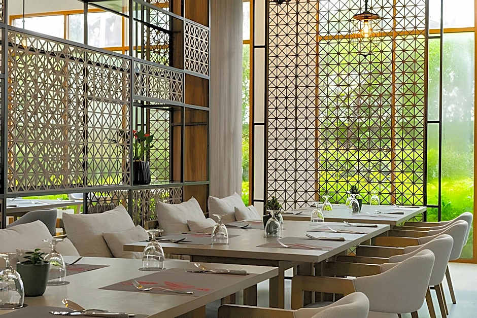 Bella Nara Phuket Naiyang Beach