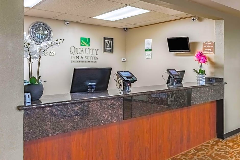 Quality Inn & Suites Vancouver North