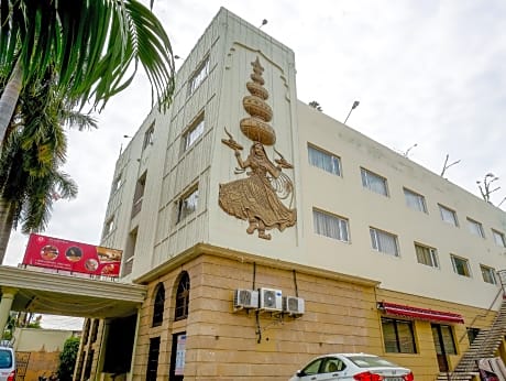 Diamond Hotel