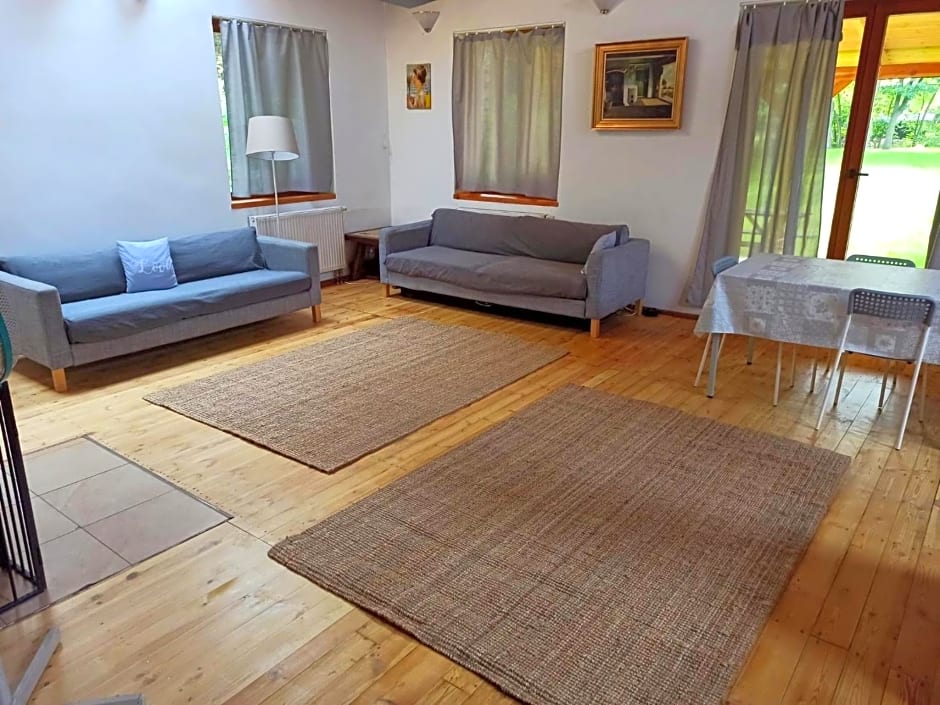 Dom imprezowy z noclegami Dziecinów