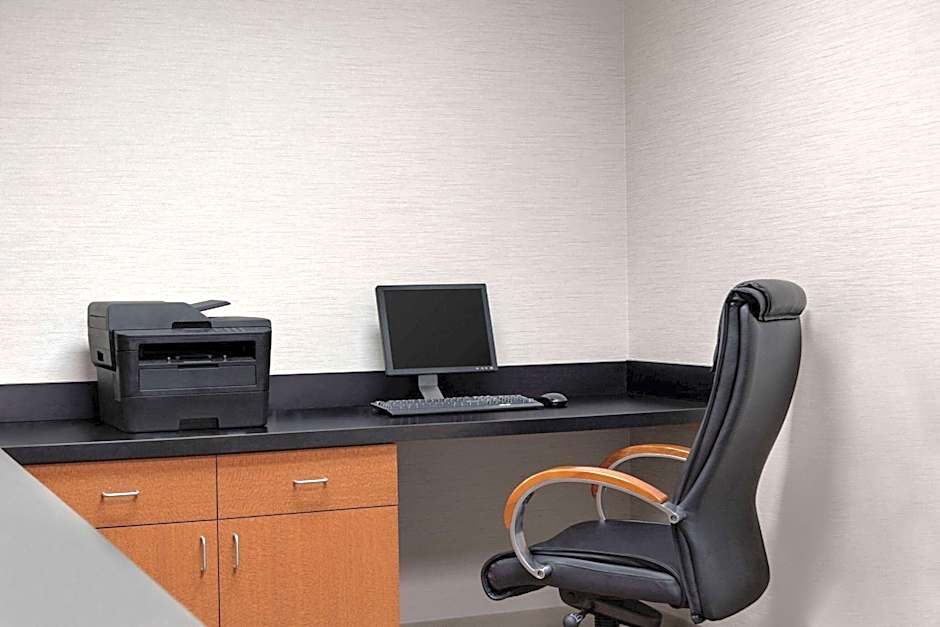 Wingate by Wyndham Louisville East