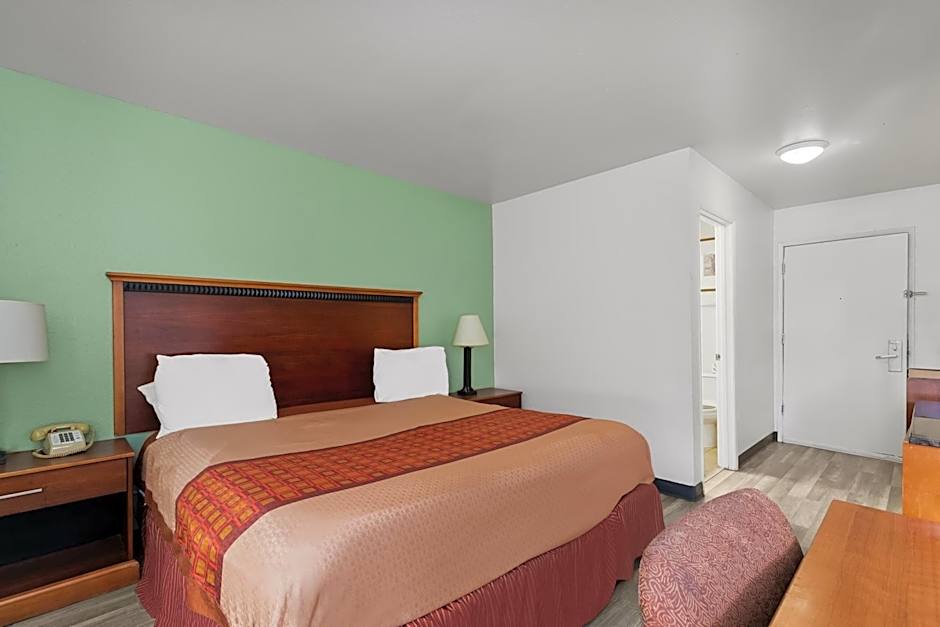 Americas Best Value Inn - Lincoln Airport