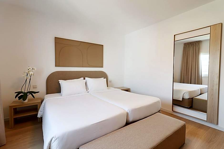 Liquid Hotel Apartments
