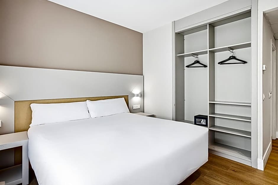 B&B HOTEL Logroño Las Cañas