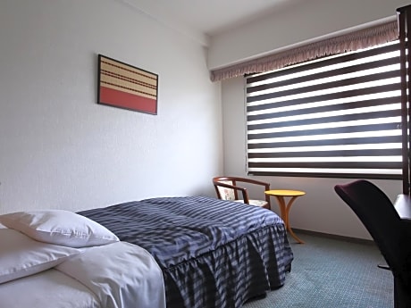 Semi Double Room with 1 Bed - Smoking