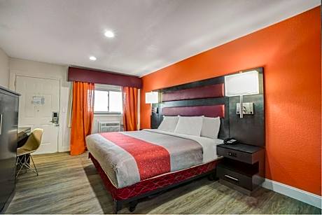 Motel 6 Bellville, OH