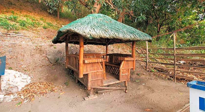 RedDoorz @ Camp Saint John Hotel La Union