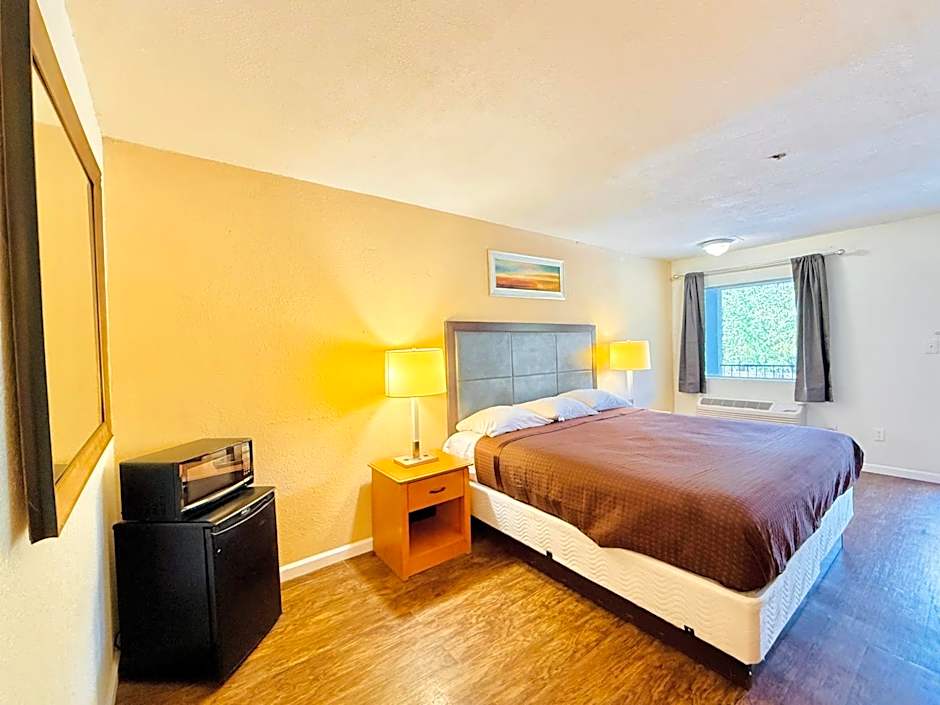 Woodbridge Inn By OYO Rome