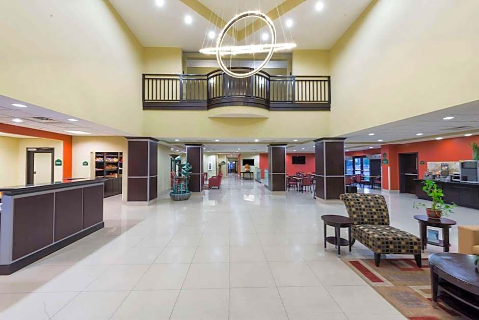 Wingate By Wyndham Lake Charles Casino Area