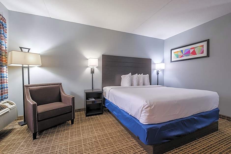 Baymont by Wyndham Louisville Airport South
