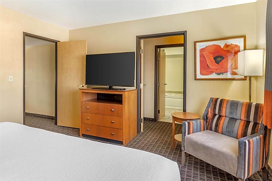 Best Western Plus Scottsdale Thunderbird Suites