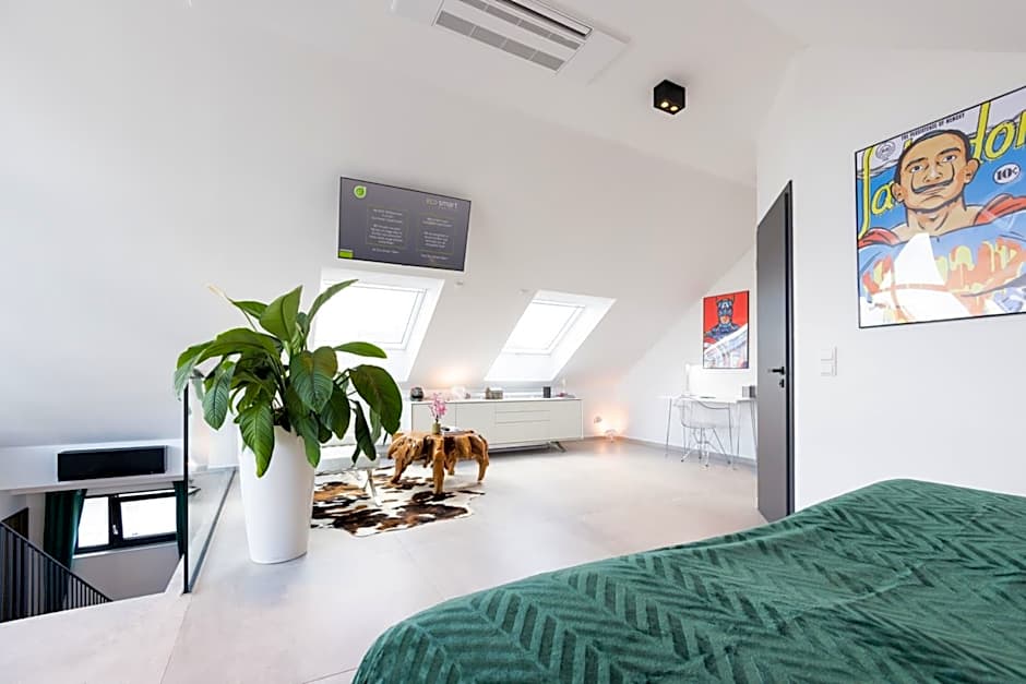 THE Penthouse at Eco Smart Apartments