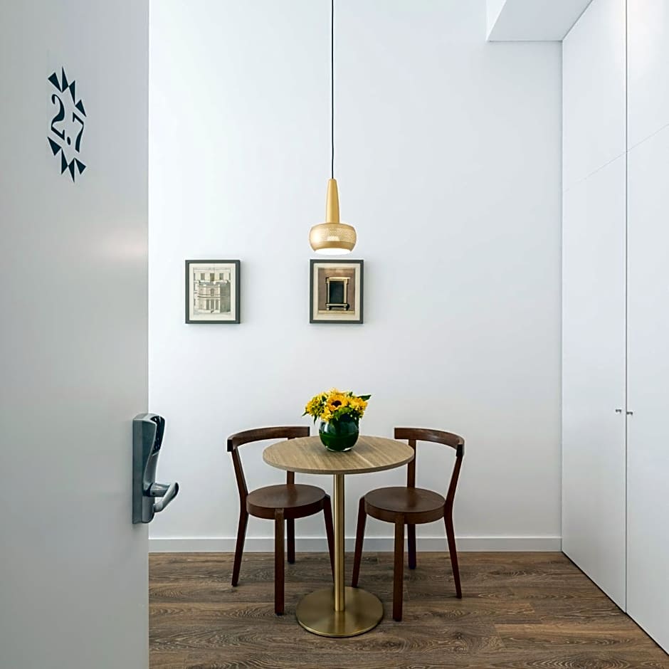 LSA Chiado Emenda by Numa