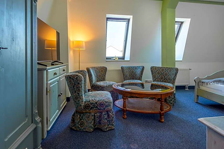 Hotel Mauritius - Im Herzen von Crimmitschau - Frühstück buchbar - Restaurant - Café - Fahrradbox