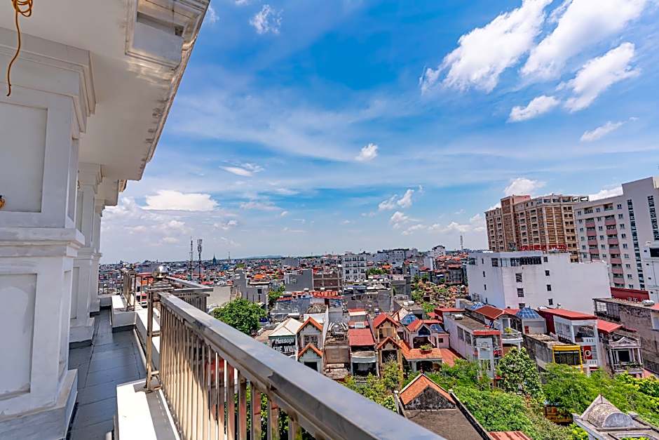 Tq Hotel & Apartment – Haiphong, ME