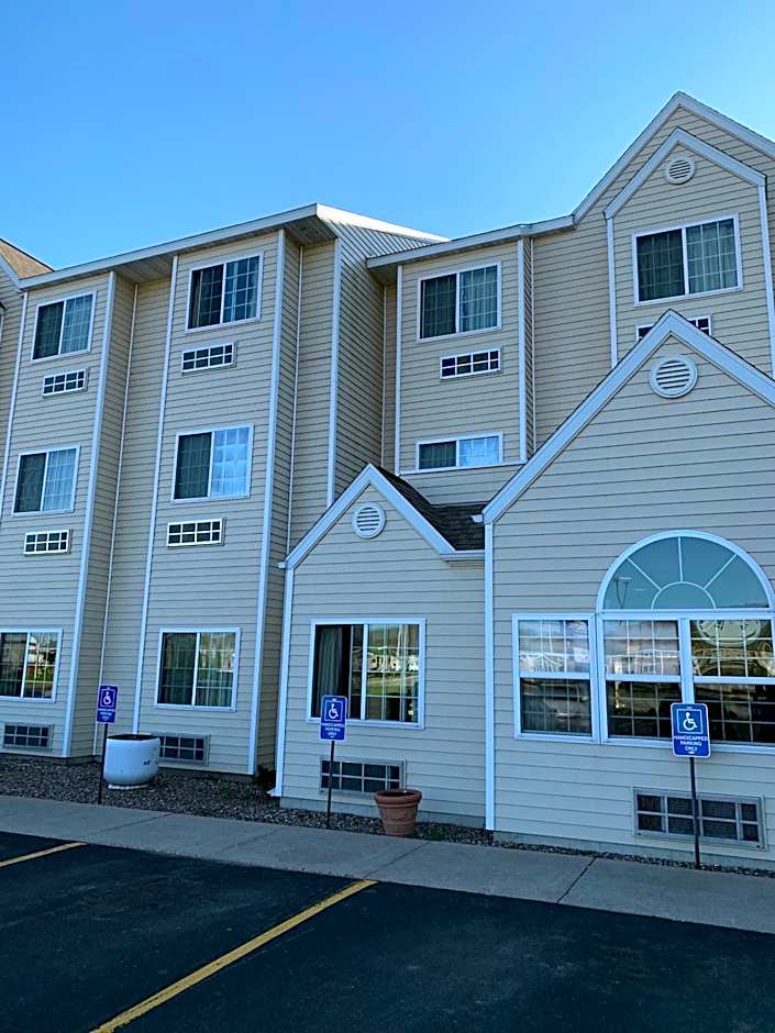 Microtel Inn & Suites By Wyndham Prairie Du Chien