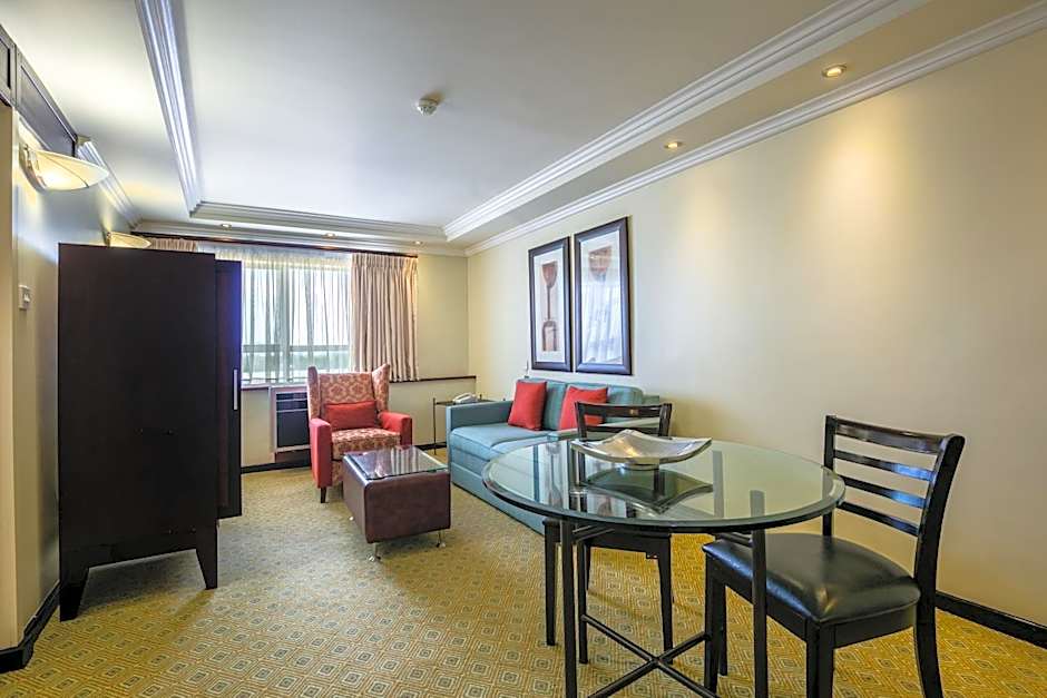 Cresta President Hotel