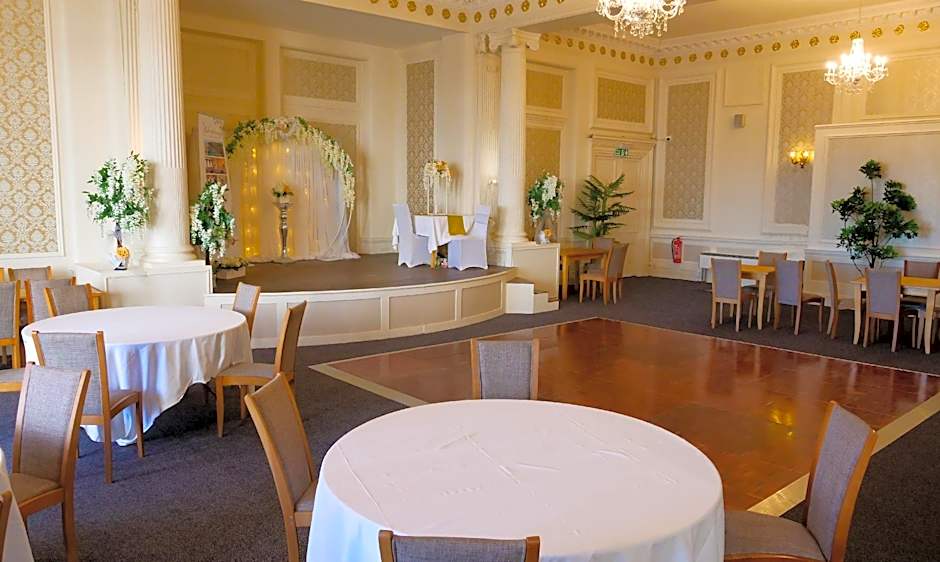 The Grand Burstin Hotel