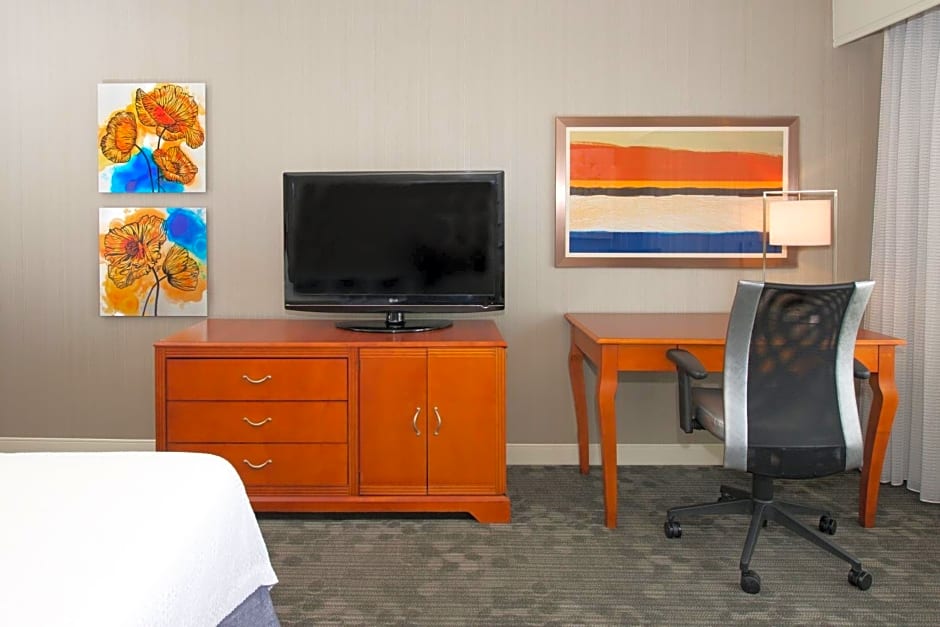 Courtyard by Marriott Newark Silicon Valley