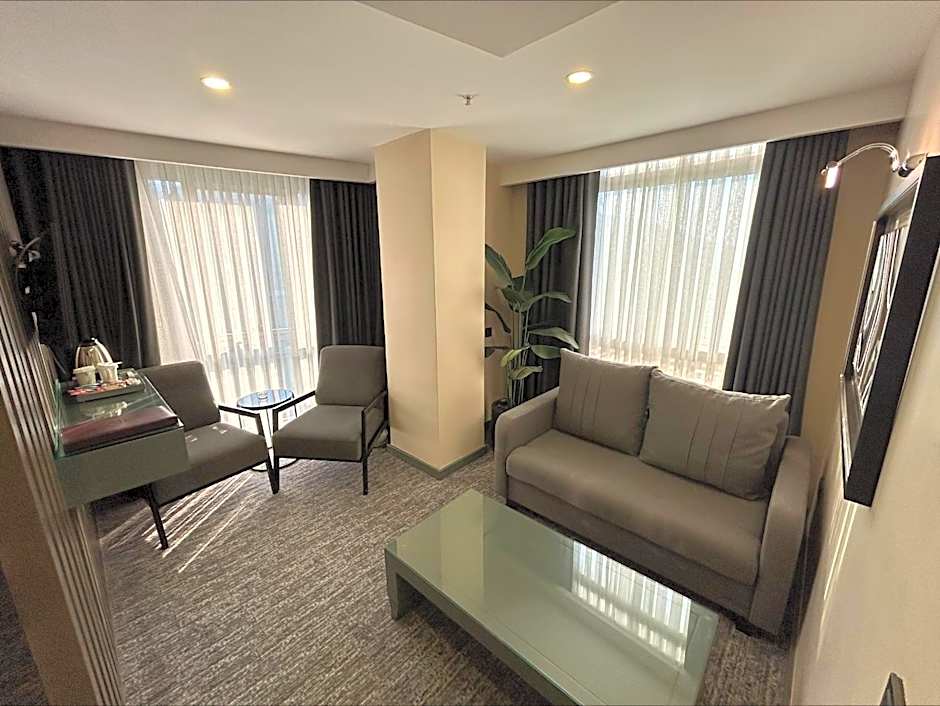 Grand Turkuaz Hotel