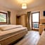 SAN PIETRO DOLOMITI Small Budget Hotel