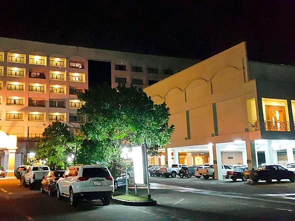Grand Park Hotel
