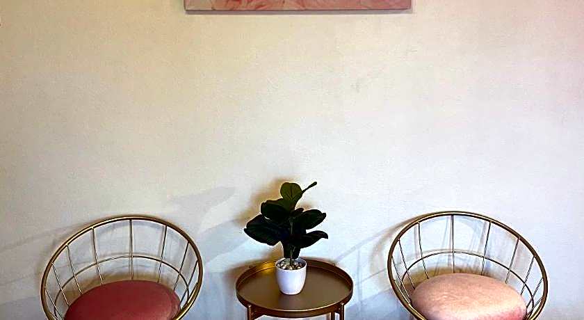 Dawnthaya Ayutthaya House