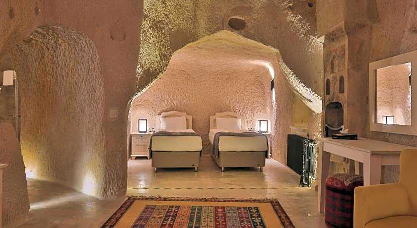 Acropolis Cave Suites
