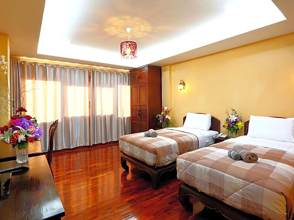 Photo 1 of 8 of Superior 1 King Bed or 2 Beds