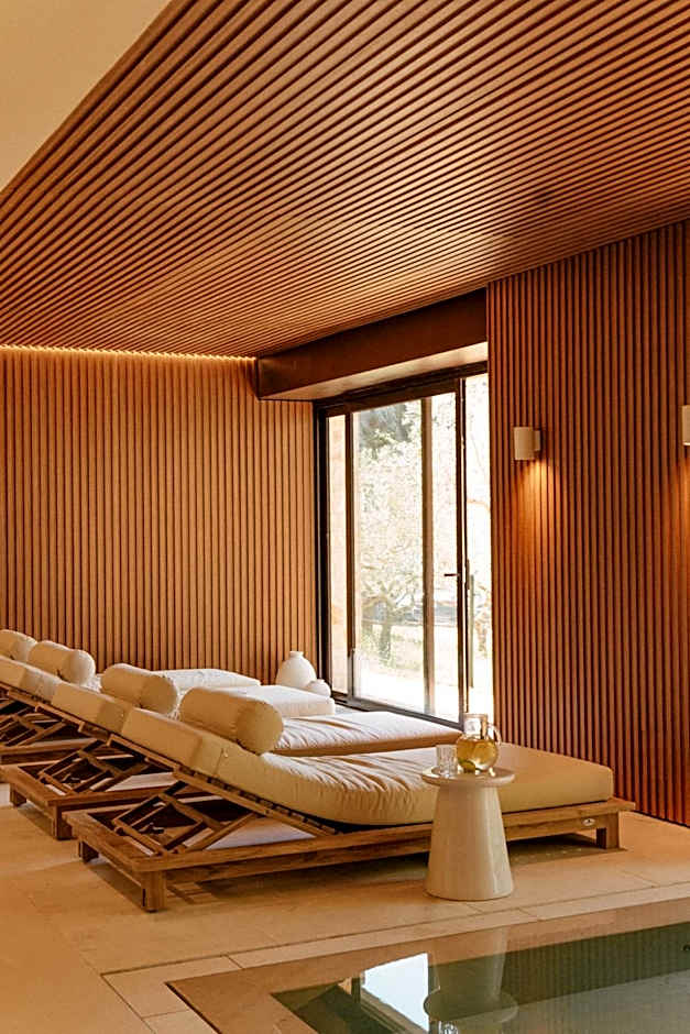 Aethos Hotel Saragano