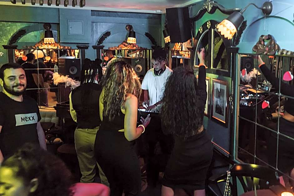 Vevey Hotel & Guesthouse