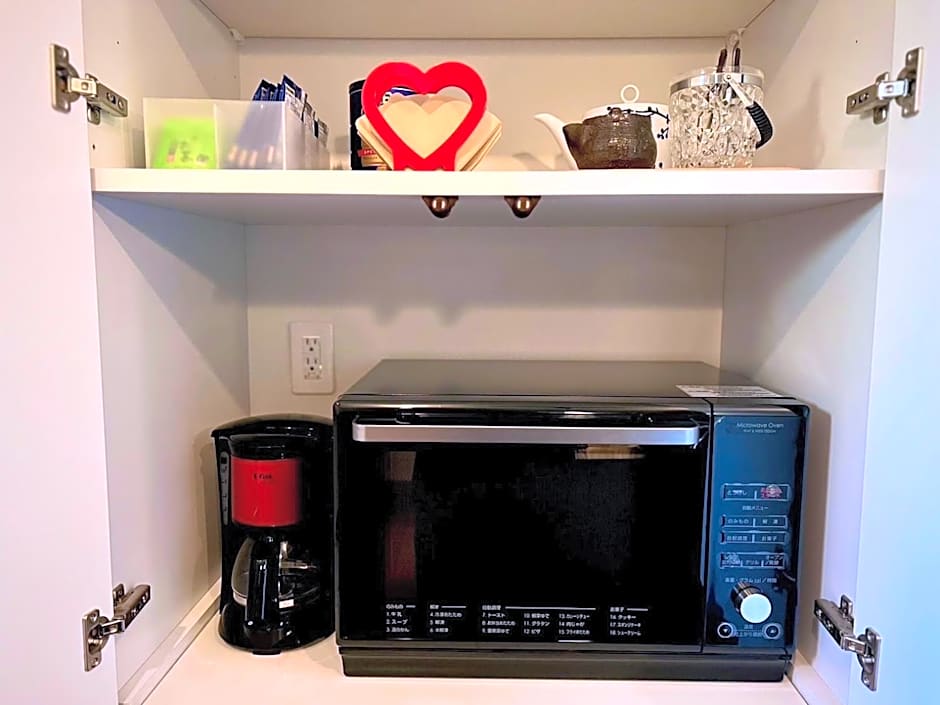 SUMITSUGU HOUSE Grandpa