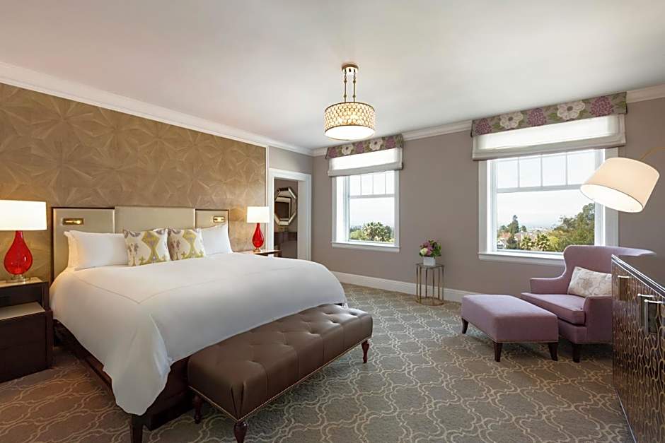 Claremont Resort & Club