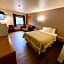 Woodland Inn & Suites