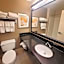 Dubuque Inn & Suites