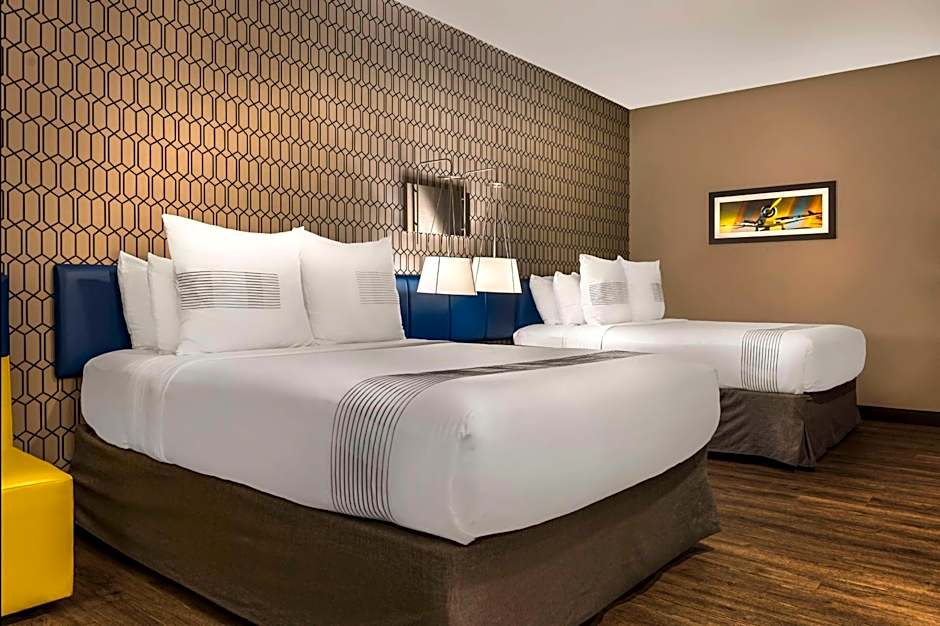 GLo Best Western Asheville-Blue Ridge Parkway
